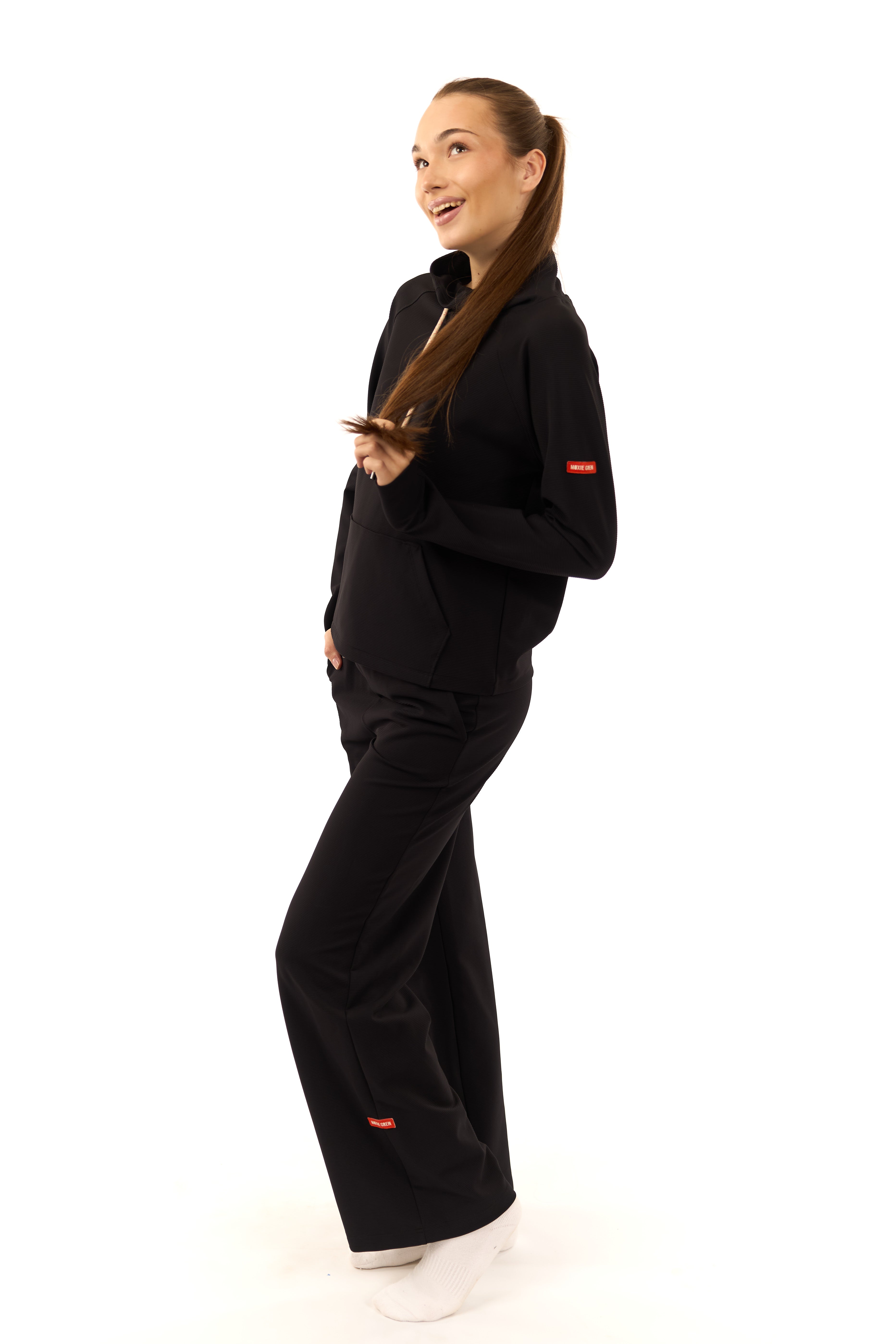 MOXIE FUNNEL NECK PULLOVER/Black Eagle